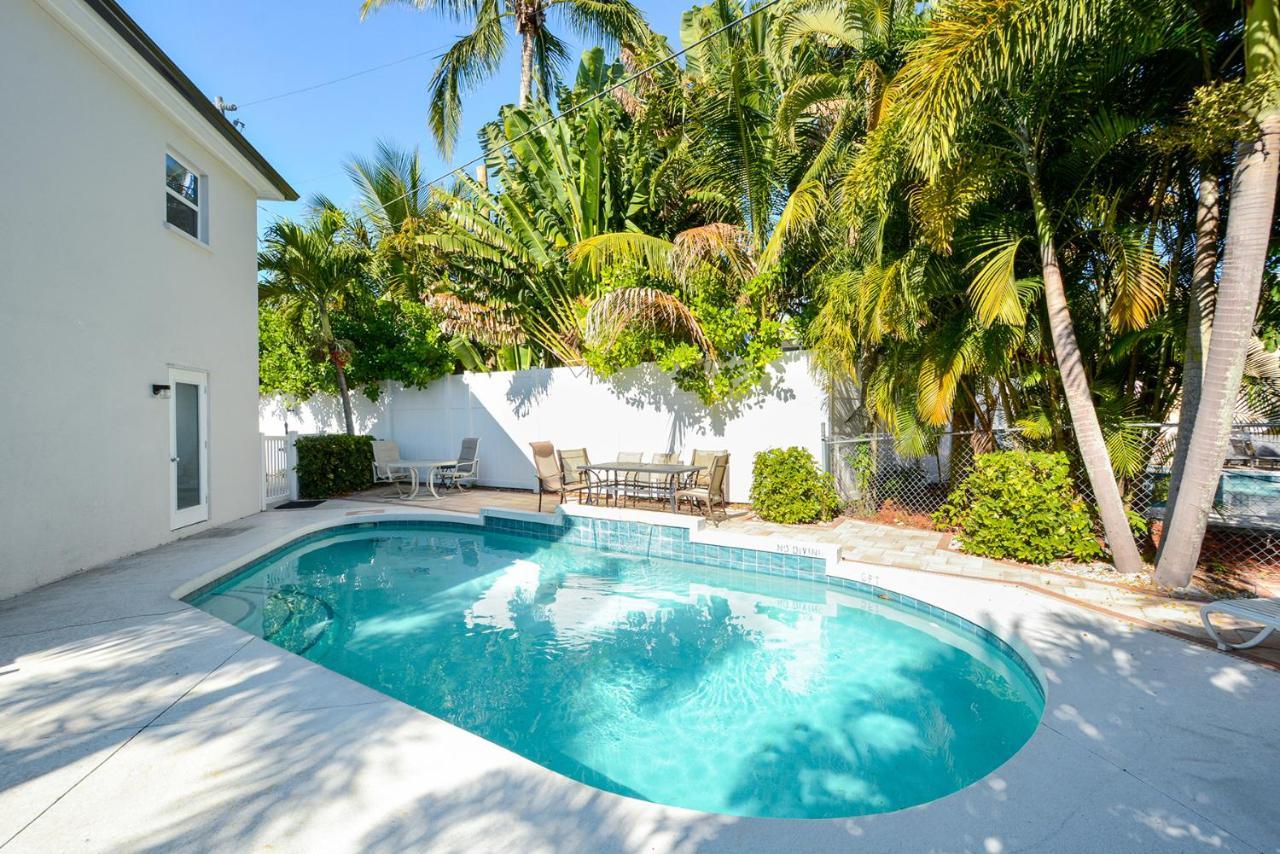 Canal 313 - Right In Siesta Key Village! Bagian luar foto