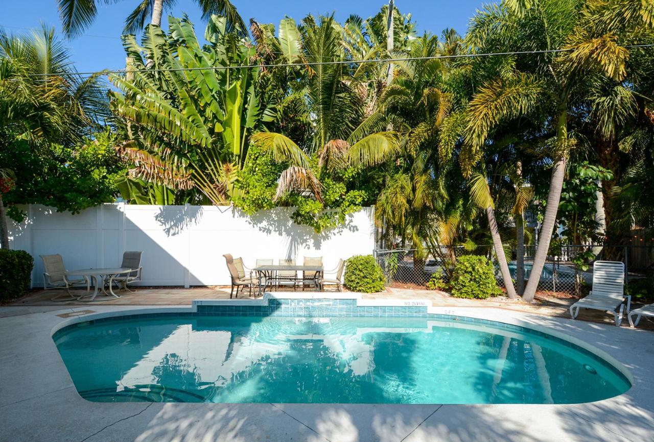Canal 313 - Right In Siesta Key Village! Bagian luar foto