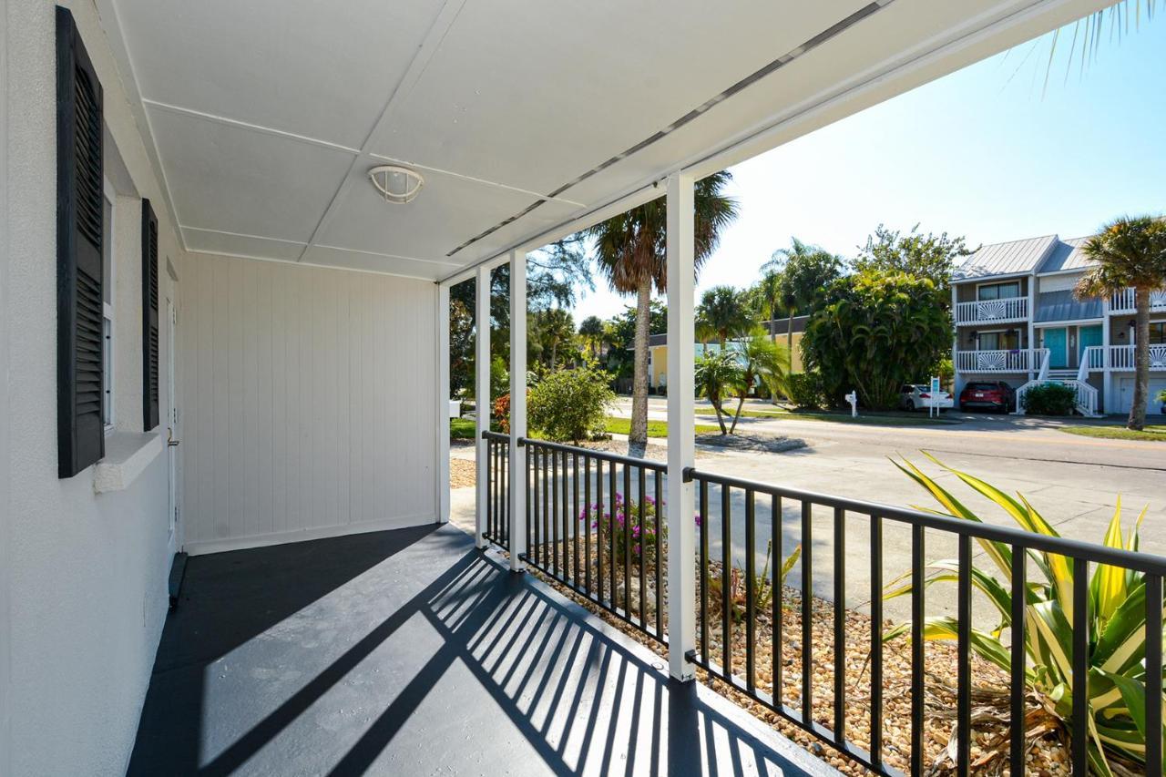 Canal 313 - Right In Siesta Key Village! Bagian luar foto