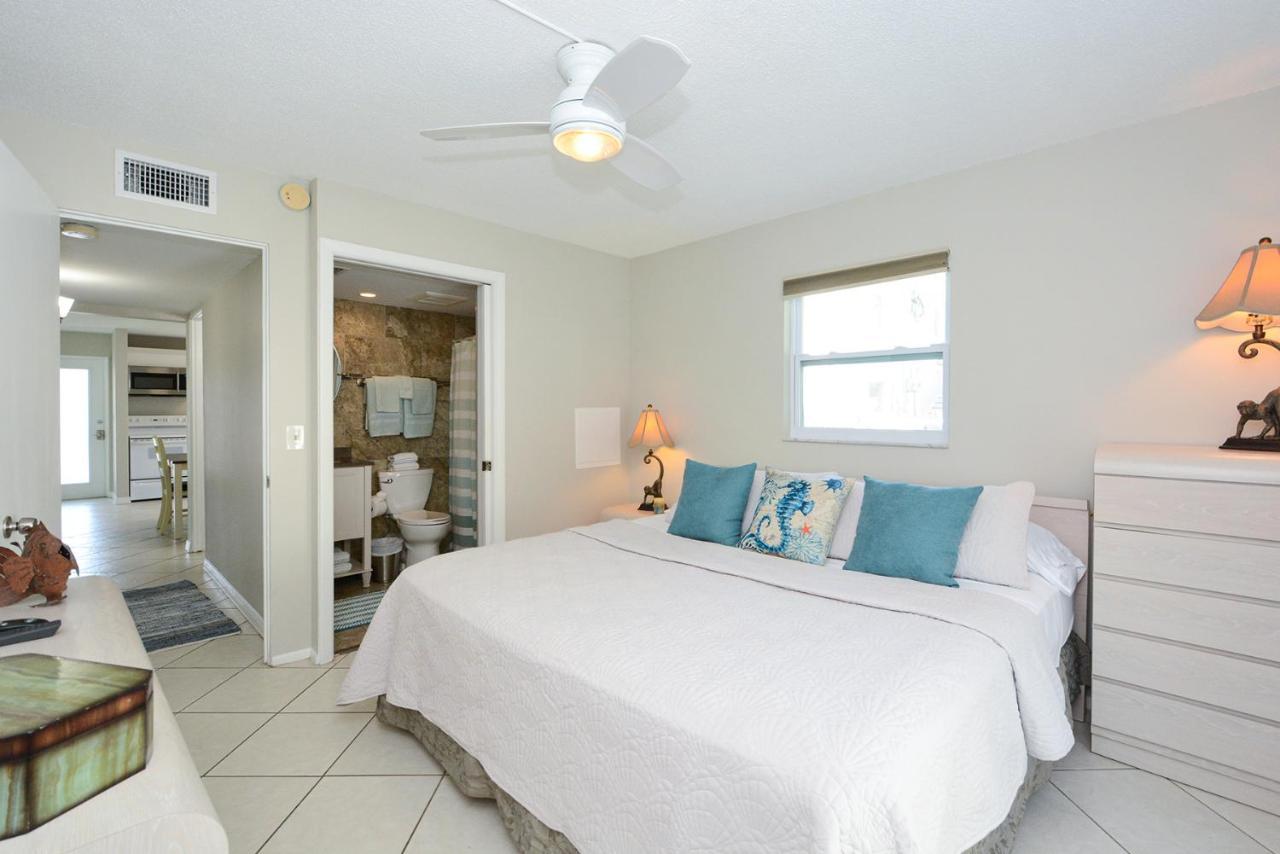 Canal 313 - Right In Siesta Key Village! Bagian luar foto